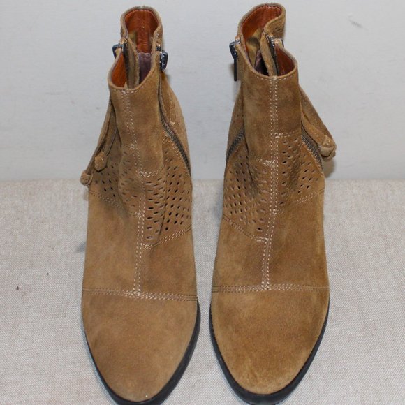 VGC LADIES LUCKY BRAND SUEDE LEATHER ANKLE BOOTS - 8 1/2 - - Picture 2 of 9